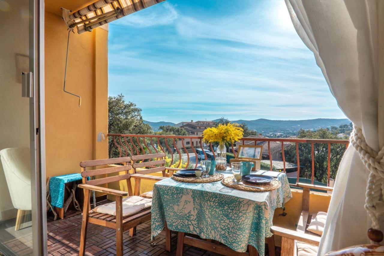 L'Odyssee Provencale, Un Duplex De Charme De 2 Chambres Au Pied Du Village Medieval De Bormes-Les-Mimosas, Offrant Des Prestations Haut De Gamme Et Une Superbe Vue Sur Le Massif Des Maures Exterior photo